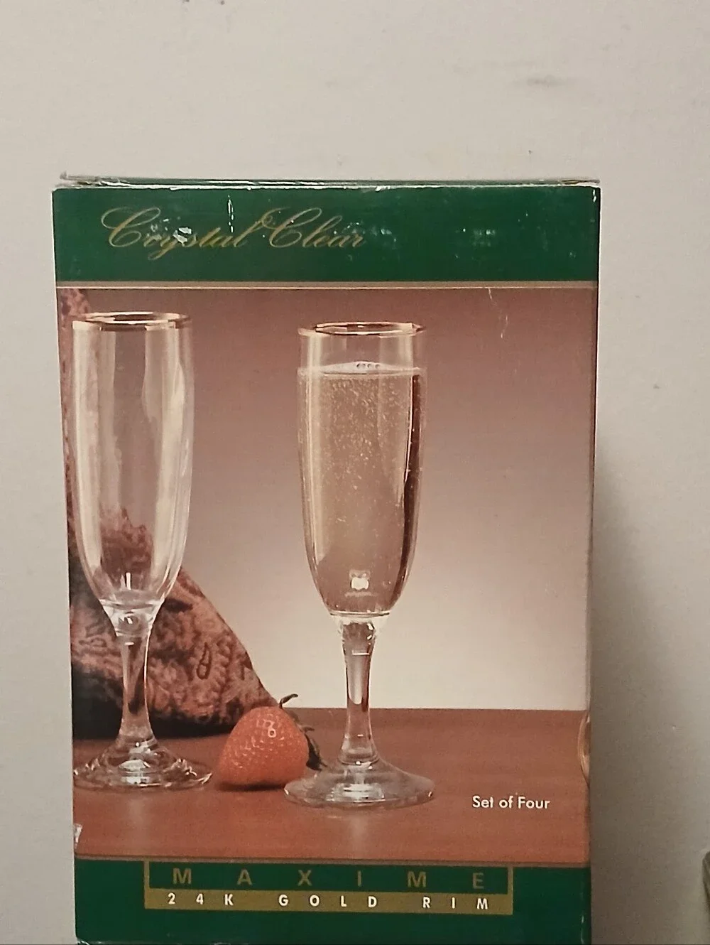 New Vintage Set of 4 Crystal Clear 